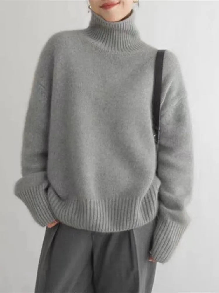 Isabella Timeless Cashmere Turtleneck