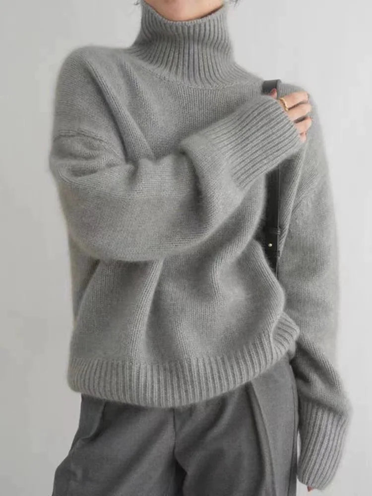 Isabella Timeless Cashmere Turtleneck